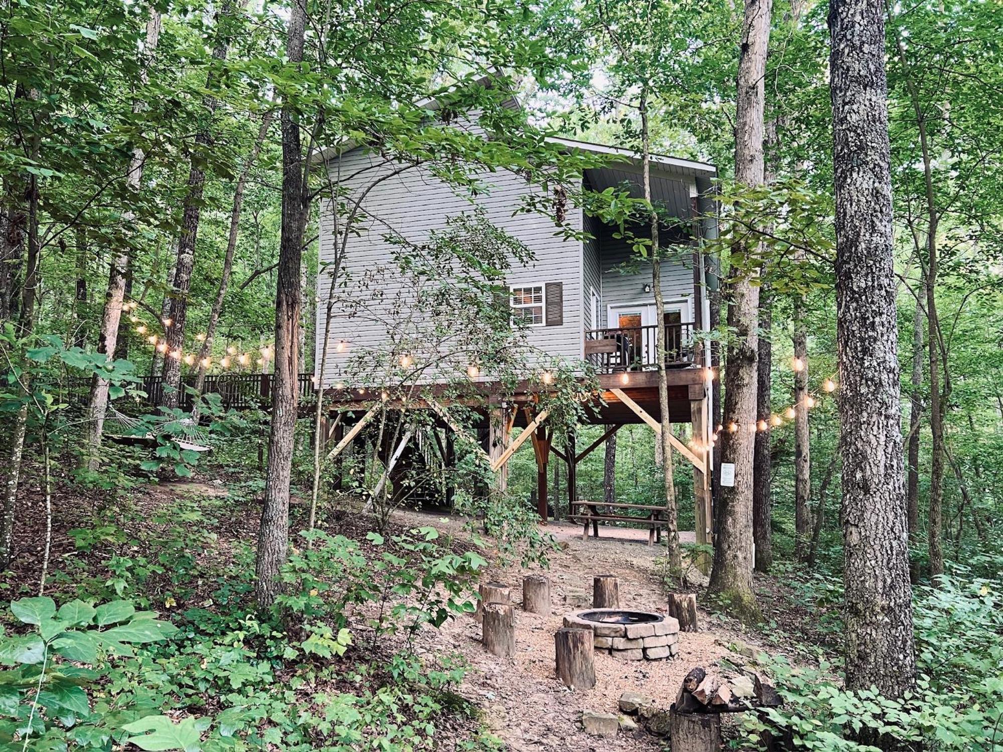 Peaceful Hideaway Treehouse Near Little River Canyon Villa Fort Payne Exterior photo